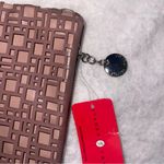 Ivanka Trump  Envelope bag Photo 3