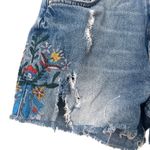 ZARA  Embroidered Distressed Cut Off Denim Shorts‎ Sz 2 Photo 3