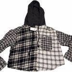 American Eagle NEW AEO Black & White Cozy Cabin Flannel Hoodie Button Down Shirt size Medium Photo 5