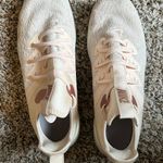 Nike Pink Running Shoes Photo 0