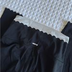 Aerie  Black and Gray Scalloped 7/8 Leggings Photo 1