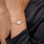 Kendra Scott Elaina Bracelet Vintage Gold Tone Ivory Mother-of-Pearl Photo 0