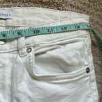 ZARA  Women’s high rise straight leg White Jeans distressed hem size 8 Photo 2