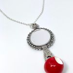 Disney Snow White  Mirror Apple Necklace New Photo 3