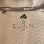 Adidas White  Textured Jacket Chevron Size Small Photo 4