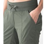 Lululemon NWOT  Street To Studio Pant II *Unlined 28" in fatigue green size 4 Photo 5