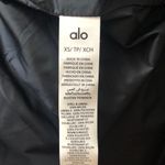 Alo Yoga Gold Rush Puffer Trench Black XS Photo 10