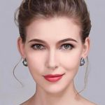 Elegant Chic Black Crystal Stud Earrings for Women Photo 2