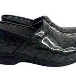 Dansko  XP 2.0 Professional Patent Animal Print Slip On Clogs size 10.5 41 Photo 3
