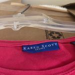 Karen Scott FINAL MARKDOWN  tee medium Photo 1