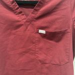 FIGS  Women's Slim Catarina Red Short Sleeve Scrub Technical Top Shirt Sz XS Photo 2