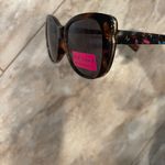 Betsey Johnson Sunglasses  Photo 2