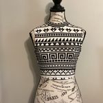 Body Central  OPEN BACK AZTEC CROP TOP Sz. LG Photo 2