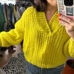 Anthropologie  V-Neck Knit Cropped Long Sleeve Sweater Yellow Size Small Photo 3