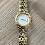 Seiko Vintage Ladies Watch Gold-Tone Dial, Case, Hands, Markers, and Bracelet Photo 3