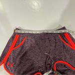 Under Armour Heather Burgundy High Rise Activewear Heatgear Shorts Size S Photo 5