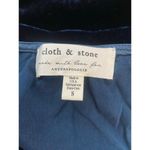Anthropologie  Cloth & Stone Navy Crushed Velvet Short Sleeve Top – Size S Photo 4