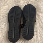 Aetrex  customizes comfort shoes left shoe is size 8.5W and right shoe is size 9 Photo 7