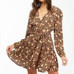 Billabong  Floral Long Sleeve Dress. Size small Photo 0