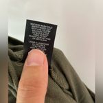 Nicole Miller  New York Linen  blend Green Cargo cropped pants Size large Photo 6