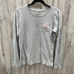 Vineyard Vines Women's Mrs. Claus Holiday Whale Pocket Gray T-Shirt XS Photo 0