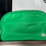 Lululemon Everywhere Belt Bag Green Punch NWT SOLD OUT Photo 0