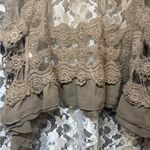Umgee  Lace vest tan NWOT M/L rose appliqué ruffles lace Photo 4