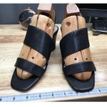 Louise et Cie Quarza Wedge Sandals Women's 7 Black Embossed Leather Slingback Photo 4