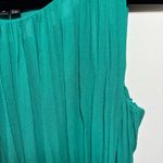 Theory  silk green pleated dress size 0. 139 Photo 2