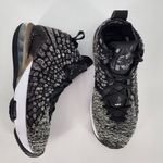 Nike LeBron 17 “In the Arena” Knitposite Basketball Shoes Size 7Y/8.5 Women's Photo 9