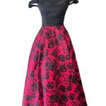 Sherri Hill Laura Marano Collection FORMAL Dress Red/Black ROSES Floral Size 0 Photo 13