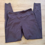 SKIMS  Outdoor High-Waisted banded Leggings Photo 0