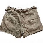 American Eagle SZ 6 high waisted super stretch shorts Photo 1