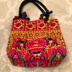 None Bright Embroidered tote bag w/pompoms Photo 3