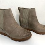 Sorel Joan of Arctic Wedge II Chelsea Taupe Ankle Boots Size 9 Photo 0