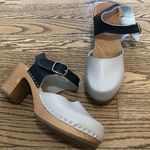 Mary Janes Wood and Leather Black Beige Size 7.5 Photo 0