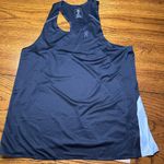 on cloud On Running Women’s NWT Tank-T Size Large Photo 0