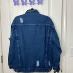 NWOT Women’s unbranded medium wash ripped‎ denim full button Jean jacket XL Blue Photo 3