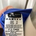 Oakley  Top‎ Photo 5