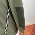 Lysse New York Texture-Patch Sweater Photo 4