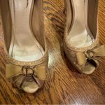 Christian Dior Leather Cannage Patterned C.D. Bow Beige Pumps | Size 37.5 Photo 2