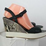 Cole Haan  Women's Beige Leather Wedge Shoes Size: 9.5 B Photo 2