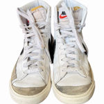Nike Blazer Mid 77 Vintage Mid Top White Sneakers CZ1055-100 Women's Size 8.5 Photo 0
