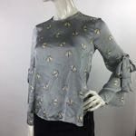 Topshop Crinkled Moth Print Bell Sleeve
Blouse Top Photo 9