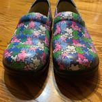 Alegria  Keli PRO All Together Now Clogs- 40 Autism Awareness Clogs Photo 7