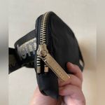 Lululemon  Everywhere Belt Bag 1L *Wordmark - Black/Gold Photo 8