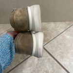 Ariat  hilo western Women's Slip On Casual Shoes Brown Suede Moc Toe Size 8 b Photo 4