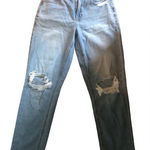 American Eagle Distressed Mom Jean Sz. 8L Light Wash Cotton Stretch Grunge Photo 0