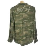American Eagle AEO Green Camo Stay Lovely Boyfriend Fit Button Down S Photo 3