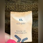 Old Navy Go Dry Leggings with Snap Utility Pocket at Waist Photo 8